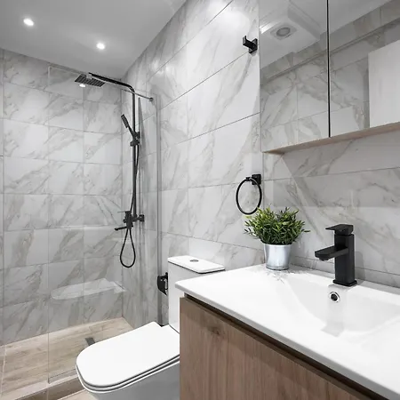 Vesper Apartments, The Luxury 아파트