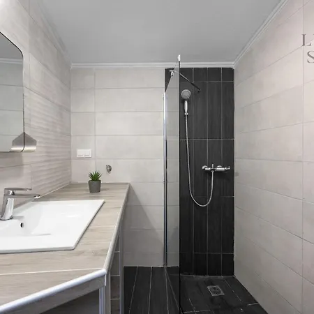 Vesper Apartments, The Luxury 테살로니키
